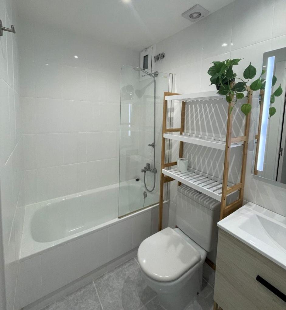 Apartamento En Platja Sant Pol S'Agaro Con Pisicina Y Jardin サン・フェリウ・ダ・ギショルス エクステリア 写真