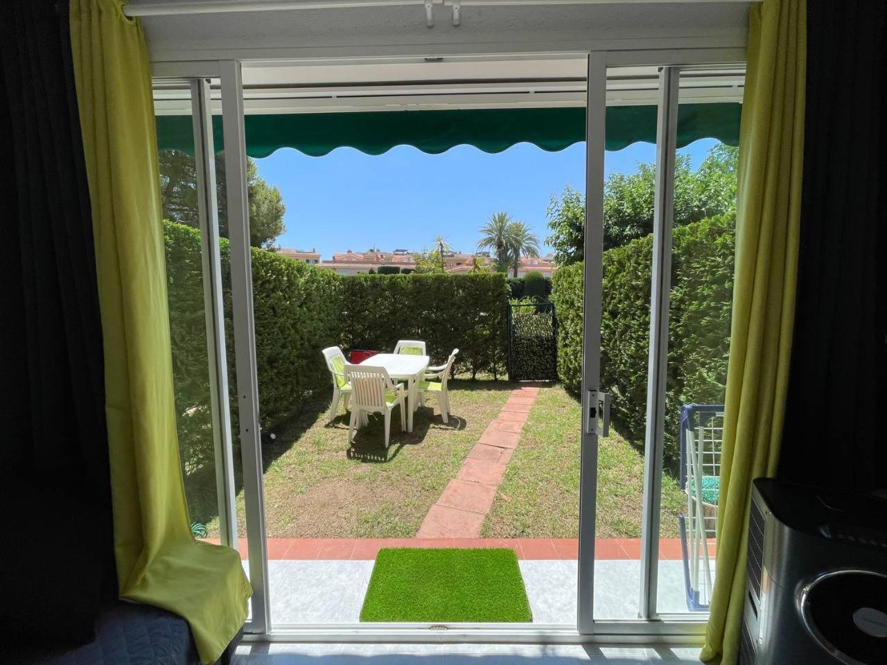 Apartamento En Platja Sant Pol S'Agaro Con Pisicina Y Jardin サン・フェリウ・ダ・ギショルス エクステリア 写真